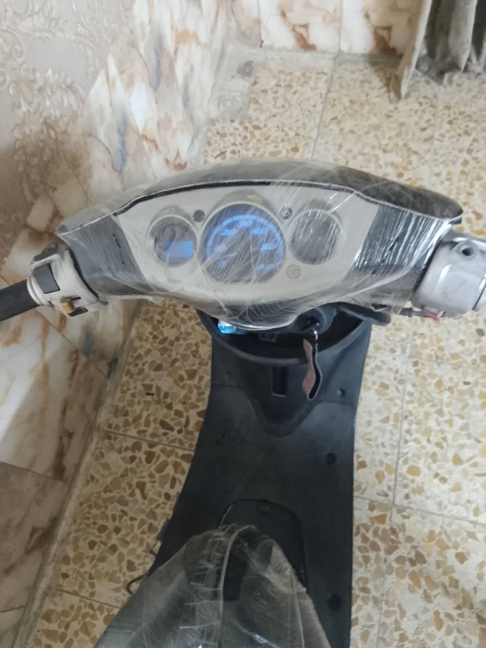 دراجة عصفورية سعر ٢٥٠ مكان مدينة الصدر ***********
