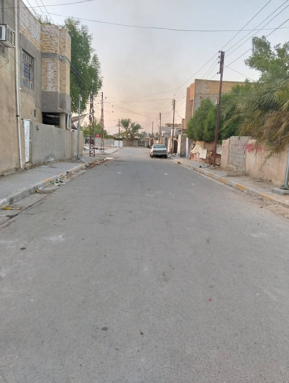 ابلاش قطعة  طابو صرف قريبه على الخدمي بلحسينية ابمسقط واجها 5 متر ونزالها 20 متر السعر 21
للتواصل مراسلة  او الاتصال على الرقم 
 ***********
