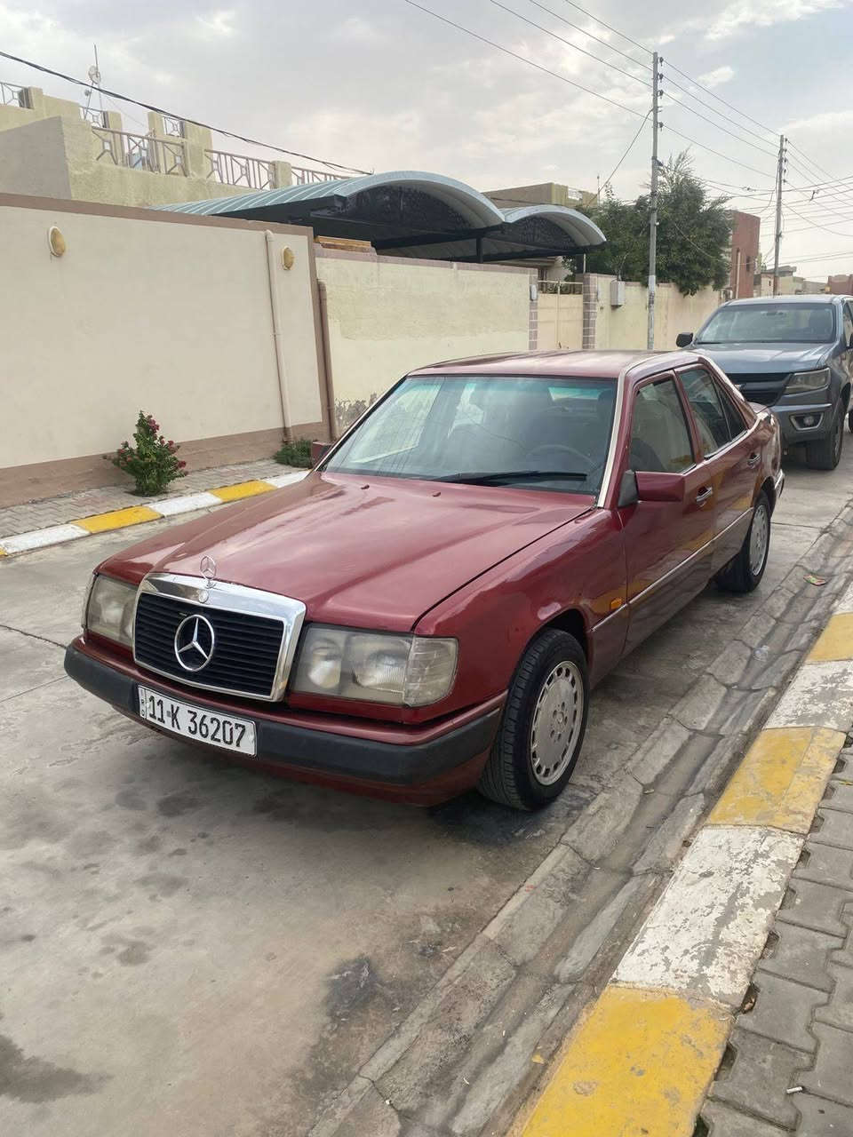 السلام عليكم 
مارسدس دب للبيع السعر 36
رقم بغداد نكليزي سنوية لل30 تحويل مباشر مديل 91 مكينة وكير بطة مكفولات تبريد شغال كهربائيات شغالة خياس قوي مابيها ضربة مابيها مصبوغه حزام للجمالية قواعد واحد مصلح قليل شواصي وتكم ولغود مكفولة سيارة جاهزة مابيها عيب مكاني ديالى السعدية الشراي يتصل ***********
