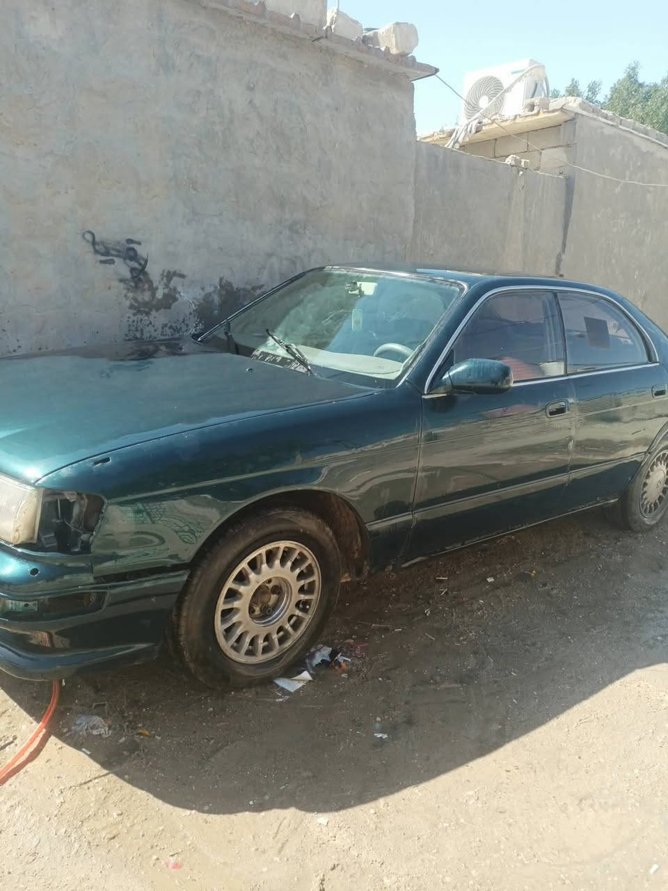 السلام عليكم سيارة للبيع مكفولة كفاله عامه ورقمه ديالى مشروع وطني سنويه موجودة نضافته 80 بل100 مثل ما واضحه بلصور عنوان كربلاء السعر 25وبيه مجال للشراي *********** لشراي يتصل عل رقم مامتواجد خاص
