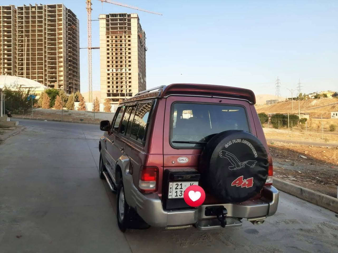للبيع:  (Galloper) - موديل 2000
​الموديل: 2000 (تحويل أصلي).
​ناقل الحركة : أوتوماتيك.
​الرقم والأوراق: رقم السليمانية، السنوية باسمي الشخصي، والأوراق والرقم والفحص والسنوية كلها جديدة وجاهزة.
​الحالة العامة: سيارة نظيفة جداً وبحالة ممتازة، لا تعاني من أي مشاكل ميكانيكية أو فنية، والإطارات جديدة تماماً.
​الموقع: السليمانية.
​المبلغ  72 ورقة ($7,200) مع مجال للمعاملة والسعر قابل للتفاوض.
‌***********
