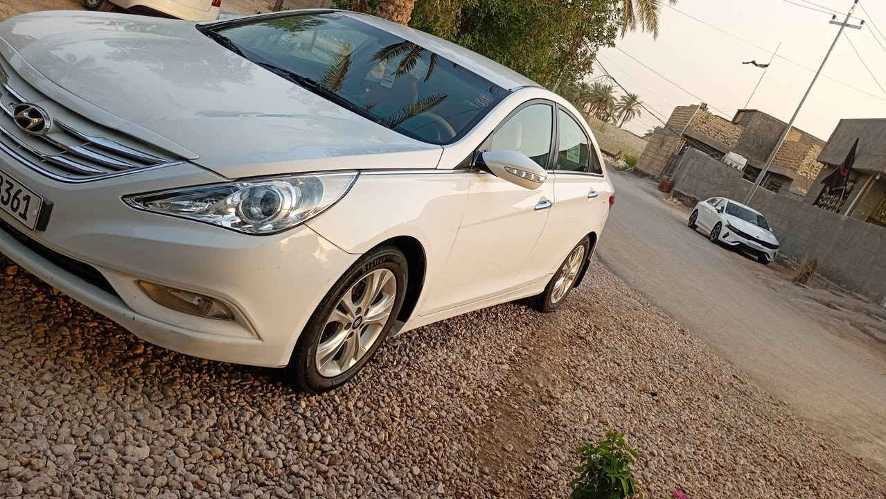 سوناتا 13 خليجي بغداد دولي
محرك 2400 كير مكينه كفاله تخم تاير تبريد 
ثلج حداديه تبريد خلفي كشاف حساس اشاير 
بالمري شفتات ستيرن مري شفط جاهزه بيه 
فقط بنيد رش اثر تكشير غيرها كفاله السعر 
والاستفسار اتصل ***********
مكاني بابل الكفل
