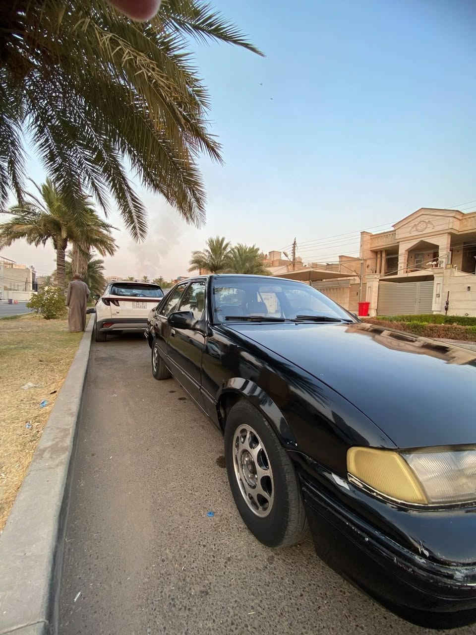 السلام وعليكم
تحيه طيبه دايو برنس  للبيع رقم  بغداد انكليزي مشروع وطني باسمي تحويل بنفس اليوم رقم دولي انكليزي موديل 1993 لون اسود
محرك مفتوح حجم2000 كير اوتو 
كير محرك اكسل جدد  تبريد ثلج 🥶🥶
صدر امامي خلفي نضيف تخم تاير نضيف
(ملاحظه)
السياره مصبوغه    بس للجماليه بدون حادث 

مكان السياره بغداد  الشراي يتصل غير متواجد عل فيس اتصال فقط  التفاصيل 
رقم رقم الهاتف***********
السعر ٣٧وبيهة مجال للشراي اتصال فقط
