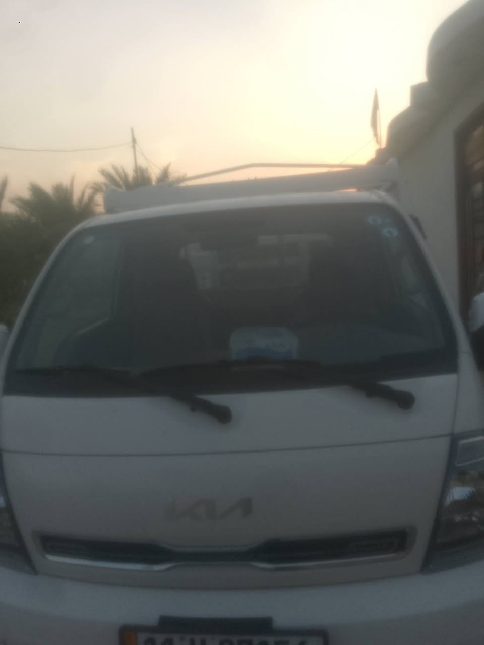 كيه موديل 2025 كفاله عامه 
ماشيه 35الف فقط 
***********
