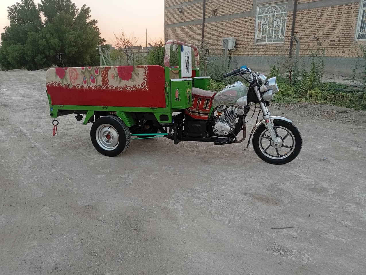 السلام عليكم ستوته للبيع موديل 23 طالعه رقم سنويه وباسمي ال 25 سعره بثلاثه و 300 وبيها مجال مكان البصره الهارثه رقم الهاتف*********** والشراء يجي خاص.
