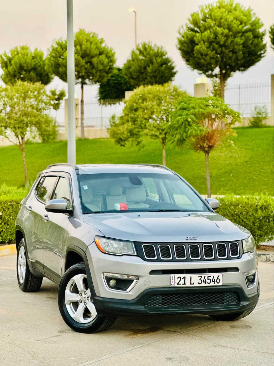 Jeep Compass 2021 - LATITUDE 📦

سەیارەکە مۆدێلی ٢٠٢١ زۆر جایز و لۆک 
مواسەفات : 
بەسمە 
درگا بەسمە 
برێک بەسمە 
ئۆتۆ ستارت ستۆپ 
تراکشن کۆنترۆڵ 
شاشە گەورە 
کامێرا 
بیلاد ناو سپی 
کوشن جلد 
تەحەکوماتی کامل سەر سوکان 
گێڕ ئۆتۆماتیک و عادی 
زۆر مواسەفاتی تر 

سەیارەکە دەعمی زۆر خەفیفە 
بۆنید و چەمەلەغی پێشەوەی لای سەکن بۆیاخە بە هیچ شێوەیەک ناوی نەگرتووە و ئیرباگ سیستەمە 
سەیارەکە چوار تایەی لۆکی لە ژێرایە 
مەکینە و گێڕی نەکراوەتەوە و لۆکە و بە شەرتی هەموو شتێک سەرف و خەلەل و بوخاریش بە شەرت تەنانەت گڵۆپی مەکینەش ئیش ناکات . 
تەبرید و کارەباییات هەمووی بە شەرت 

سعری خوار هەموو بازاڕ و زۆر مناسب 

سعر : 119$ و معامەلەیەکی زۆر کەم 

📞 *********** السليمانية, العراق
