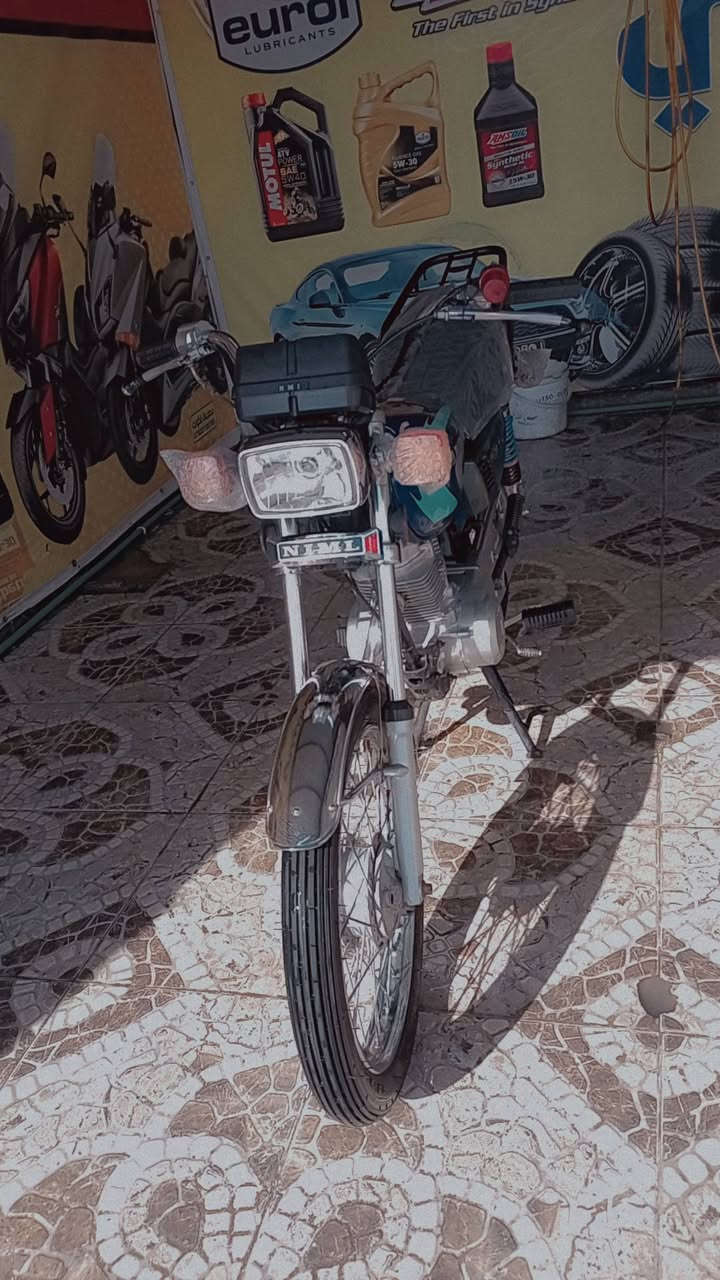 سلام عليكم ربع كير لبيع مديل ١٨ ***********
