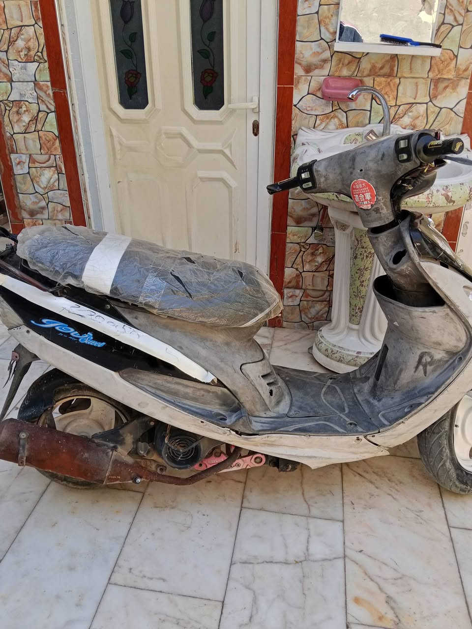 سلام عليكم  دراجه ماكس منغولي للبيع (مفتوحه مبدله بس ولفات) بس سلف ما يشتغل سعر 450وبيه مجال مكاني رميثه ***********فقط واتساب
