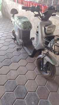 بايسكل R8 • نضيف • بطاريات جديدة