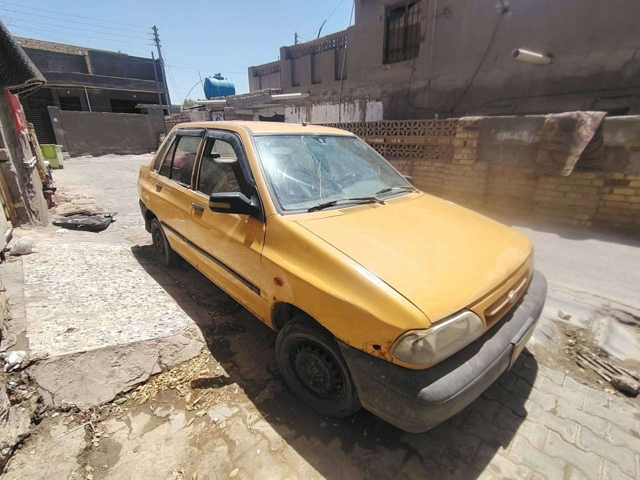 للبيع جوا لسوك تمشي كلشي مابيه براكيت مكفول شخاطه مخطسه موديل ٢٠١١نفخ لسعر ١٢ورقه كوم راعي موجود سنويه نافذه ولشراي يتصل خياس مابيه جديده مكيني تبخر قليل *********** عنوني ميسان قضاء لكحلا
