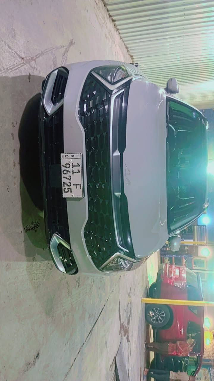 السلام عليكم سياره سبورتج اكس لاين  وارد امريكي موديل 23 صوره الحادث كلين تايتل  كامل المواصفات السعر 21500$بغداد اعظميه ***********0متوفر واتس وبيهه مجال لخاطر جيتك
