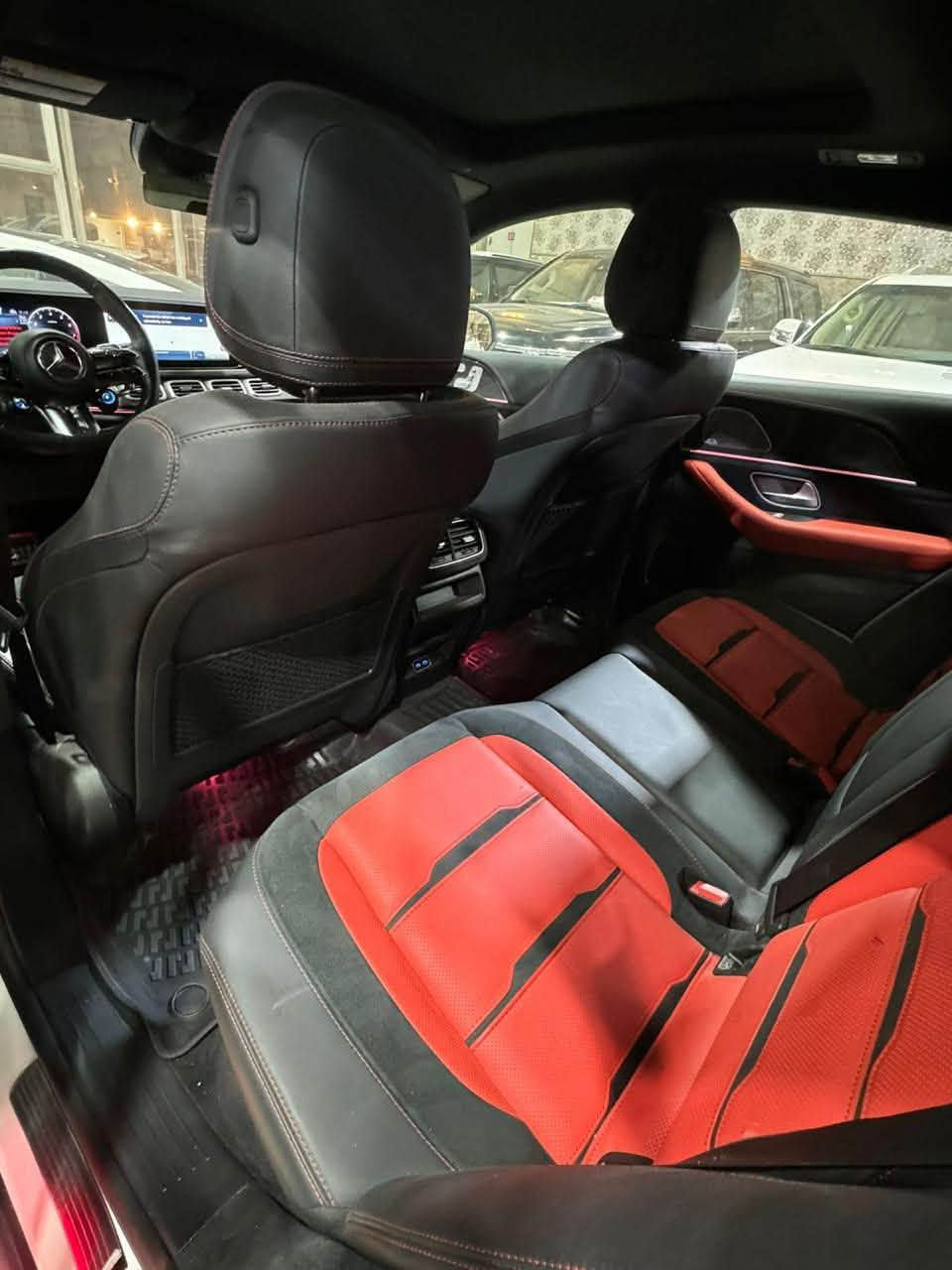 مارسيدسGLE53 AMG   وارد امريكي
الضرر فقط بنيد
مدخلينهه لضمان وكالة bcm 
فول مواصفات للأخير 
شاشات ديجتال 
محرك 6 سلندر تيربو
داخل احمر (بلاد)
كشنات رياضية و تدفئة تبريد
ستيرن رياضي 
فتحة سقف بانوراما 
السيارة جداً نضيفة 
السيارة شكد ما احجي عن مواصفاتهه قليل بحقهه
الصور كدامكم  
و اي استفسار عل واتساب او اتصال 
على الرقم :***********
السعر 78000$

