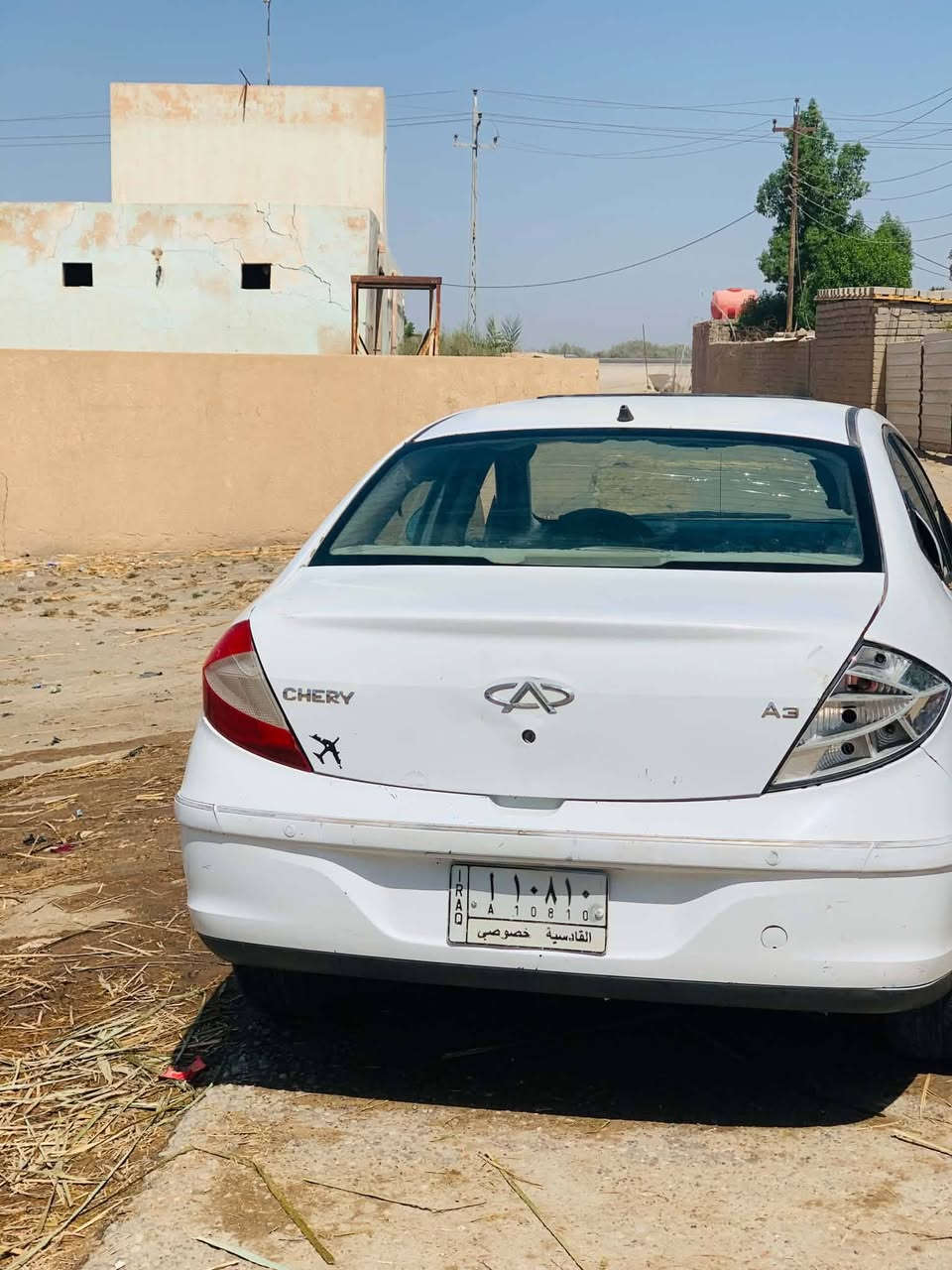 السلام عليكم شيري a3  للبيع سياره مكينه وكير كفاله محوره كورله بيكاتشو كشرههشوف العين دواخلهه نضيفه حداده الخلفيه زينه بس الگدام تعبانه كلش السياره راعيهه يريد تحويل السنويه نافذه عدي بيهه وكاله  ،،،،،،،السعر ،،،،21وبيهه مجال حك الجيه ....***********...الشراي يتصل وبي خير ويدلل مكاني ناصريه الجبايش
