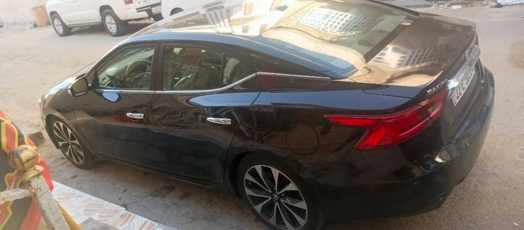 نيسان مكسما فول عده الفتحه مديل ١٧فئه SRضررها جاملق خلفي فقط وبيها دوسه بالعراق بيها  حزام صبغ كير مكينه تبريد كفاله تدفئه وتبريد بالكشنات بصمات ابواب كشنات كهربائيه رايدها ٩٦رقمها اربيل الجديد بسمي مكاني بصره ***********
