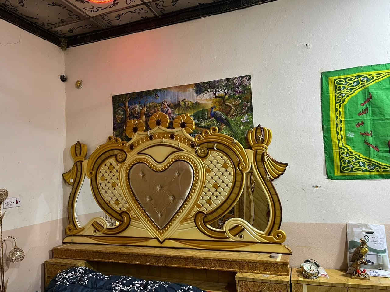 غرفه نوم تركيه حديثه ونظيفه جدا للبيع بسعر مناسب وايضلا بلازما للبيع نضيفه جدا  بسعر مناسب من يرغب بالشراء الاتصال بالرقم ***********
