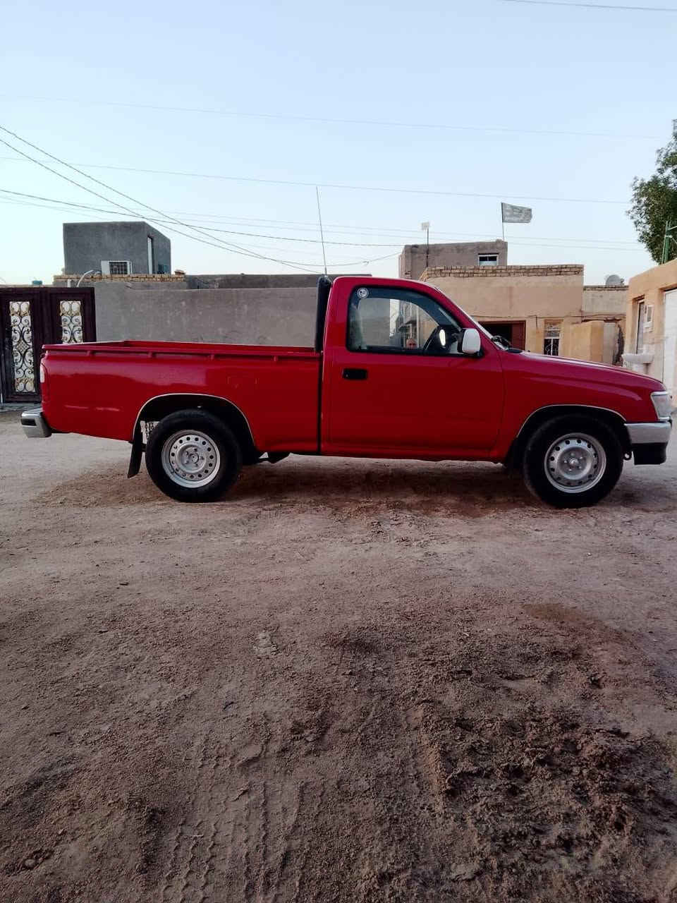تيوتا 2001للبيع مصبوغه جماليه 
كير محرك كفاله حداديه ع شرط كهربائيات كله شغاله سياره جاهزه سنويه لل 28 رقم الماني بغداد تحويل ثاني يوم اتصال ع رقم*********** 
عنوان السماوه الخضر
