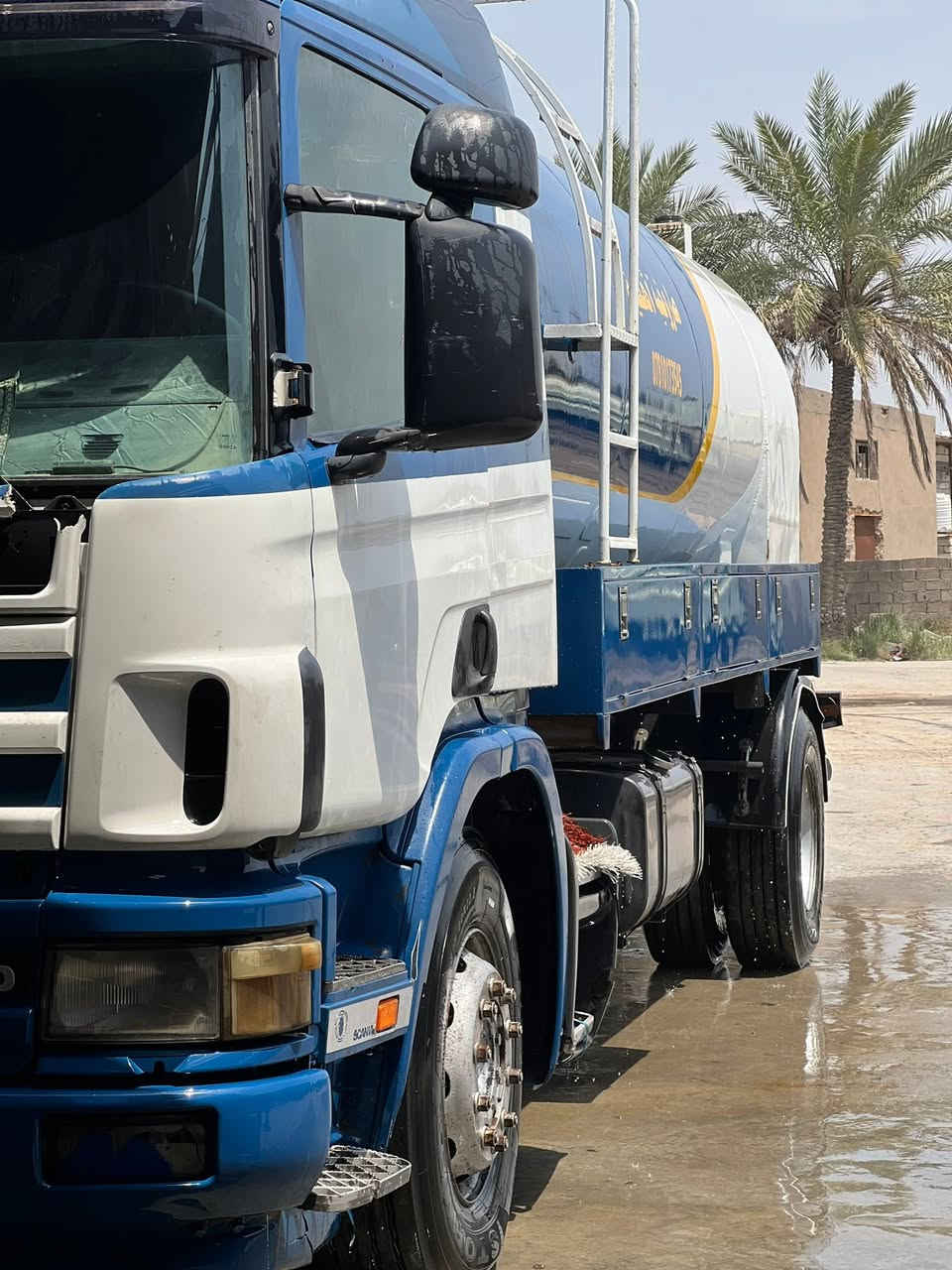 ⸻
🚛 للبيع سكانيا صاروخيه بحالة ممتازة 🚛

🔹 النوع: Scania

🔹 الموديل: [340]

🔹 سنة الصنع: [2004]

🔹 اللون: [ابيض غير محدد]

🔹محرك[ بم ونوزل ]

🔹 الجير: [عادي / أوتوماتيك]

✅ حموله 10000لتر 

✅مضخه الماني 150 بار موضحه بلصور والفديو شغله 

✅صونده جبيره 3/4 طول 50 متر الكتان الاصلي 

✅صونده صغيره 1/2 طول 30 درجه اولى ￼

✅ السيارة نظيفة ومفحوصة

✅ محرك وشاصي بحالة ممتازة

✅ جاهزة للعمل مباشرة

✅ أوراق كاملة

📍 الموقع: [بابل]

📞 للتواصل: [***********]

“الرزق على الله والبيع للجاد فقط”
