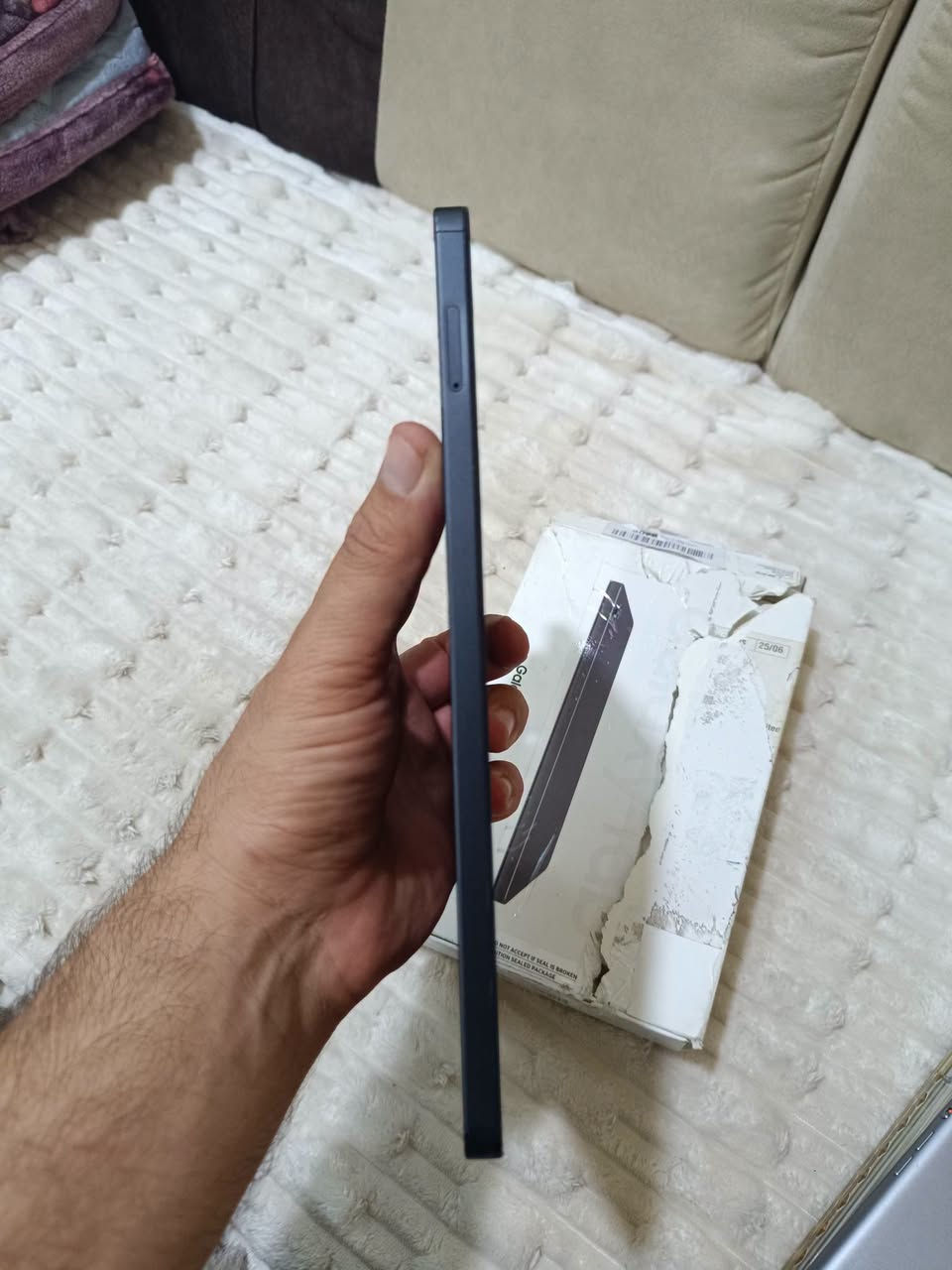 Galaxy tab a9 
 نرخى 125 هه زار 
زاكيره 64  
 خاوينى 99%
كامل  ئه شيا بي عه يب  و نه كراوه به زه مان 2رؤژ 
 گه ياندن هه يه
شوين كركوك 
***********
***********
------------------------------------------------------------------------------------
 Galaxy tab a9 
سعره 125 الف 
ذاكره 64  
 نظافه 99% 
 غراضه كامل مابيه عيب  و مامفتوح  بضمان يومين الفحص
متوفر توصيل
مكاني كركوك 
***********
***********
