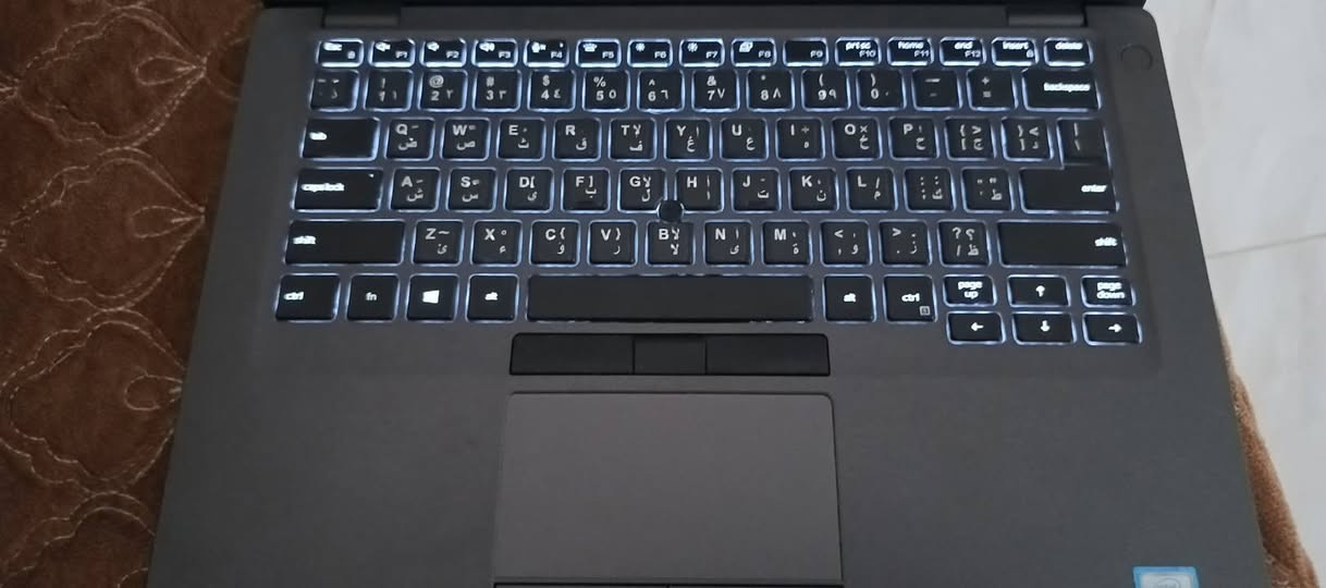 للبيع
لابتوب DELL للبيع كور اي 5 الجيل الثامن ذاكره 265 والداخلية 8 ssd وباقي المواصفات داخل الصورة 
السعر 250 الف وبيها مجال المكان بابل الحله 
للاتصال *********** بي واتساب
