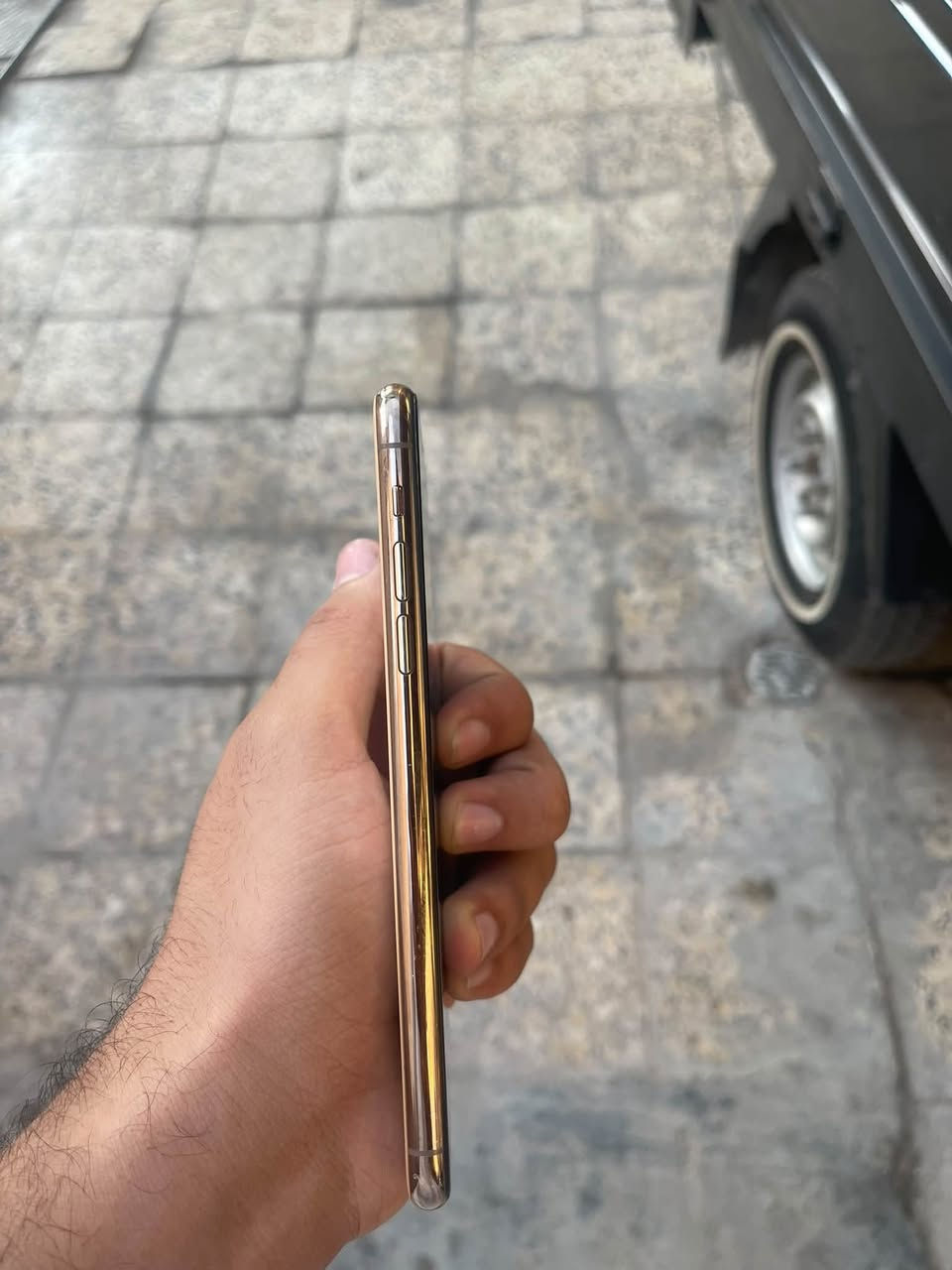ايفون 11برو ماكس البيع ذاكره 256بطاريه 73 ما مبدل اي قطعه بل جهاز شاشه يحتاجله تبديل والسماعه الفوك عطلانه  موقع بغداد مدينه الصدر ***********السعر180بيه مجال قليل

