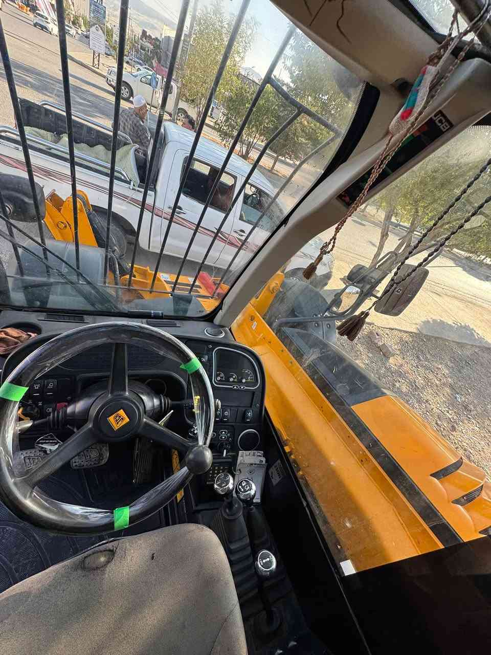 ✨🤲🏻﷽
به ناوي خواي گه وره و ميهره بان
JCB-2018-14m-540-140
مه كينه گه وره سؤپه ر جه ك سه نته ر 
ته بريت ئه نته ر كوله ر گيرومه كينه به شه رت
برخوي نه كراوه ته وه هه موو گياني به شه رت
گير مه كينه ئه كسل سلايت
٤تايه ي٢٤ره قه م كاتيه كاتيه كه ي ٢٠٢٥مانكي٥داخل بووه
١١مانگ ليره ئيشي كردوه 
بؤزانياري زياتر ***********
سليماني رابه رين

نص مكتوب في الصور:
- ***********