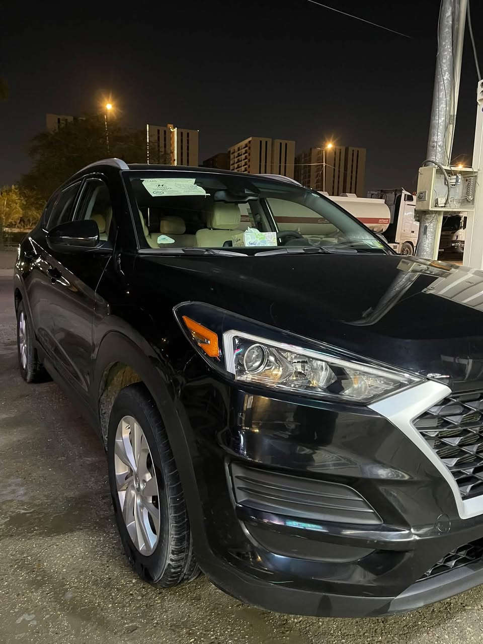 🚘 هيونداي توسان 2021 | وارد أمريكي 🇺🇸
السعر (( 145 )) وبيها مجال 

سيارة مرتبة ونظيفة، والمواصفات موضحة بالصور.

• مكينة 2.4
• ماشية 43 ألف مايل
• كرسي كهرباء
• رادارات أمامية + خلفية + جانبية
• بصمة تشغيل
• بصمة أبواب
• مكينة وكير وكهربائيات بحالة جيدة
• السيارة نظيفة ومرتبة
• الضرر موضح بالكامل بالصور — باب خلف سكن فقط
• رقم أربيل
• تحويل وكالة مباشر
• هزّة جديدة — تكدر تحولها مباشرة بدون ما تروح السيارة لأربيل

📍 الموقع: بغداد

📞 ***********

نص مكتوب في الصور:
- بیدکارز