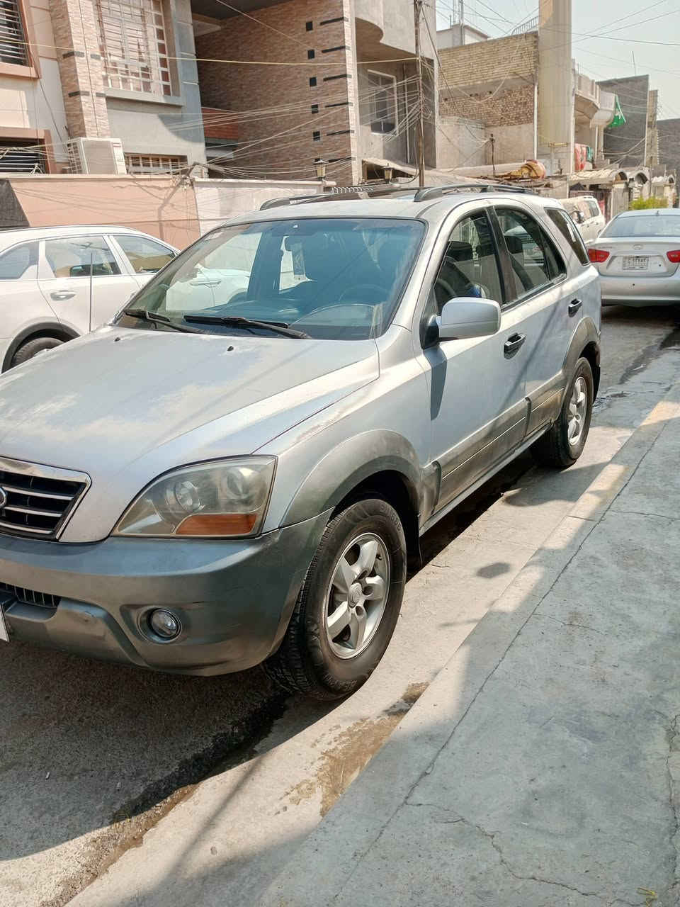 سلام عليكم 

كية سورنتو 

موديل/ 2007
سيارة مكفولة من شواصي وبدنة والضربة القوية 
بيهة جراد فقط

مكينة وكير مكفولات 6سلند حجم 3500
 كهربائيات مالتهة كلهة شغالة 

💥رقم بغداد انكليزي الجديد بسمي تحويل ثاني يوم💥

 
سيارة فول مواصفات لمتد 
 1/فتحة سقف طكتين
2/تحكمات ستيرن جهتين
3/شاشة+كامرة+اربع حساسات خلفية
4/كرسي كهربائي+جلد عسلي
5/سنتر لوك أربعة بيبان وجنطة
6/مري شفط+تحكم بل مري
تخم تاير نضيف
صدر حدادية جديد 

بغداد/البلديات 
السعر/82 بيهة مجال قليل 
رقم الهاتف/***********
