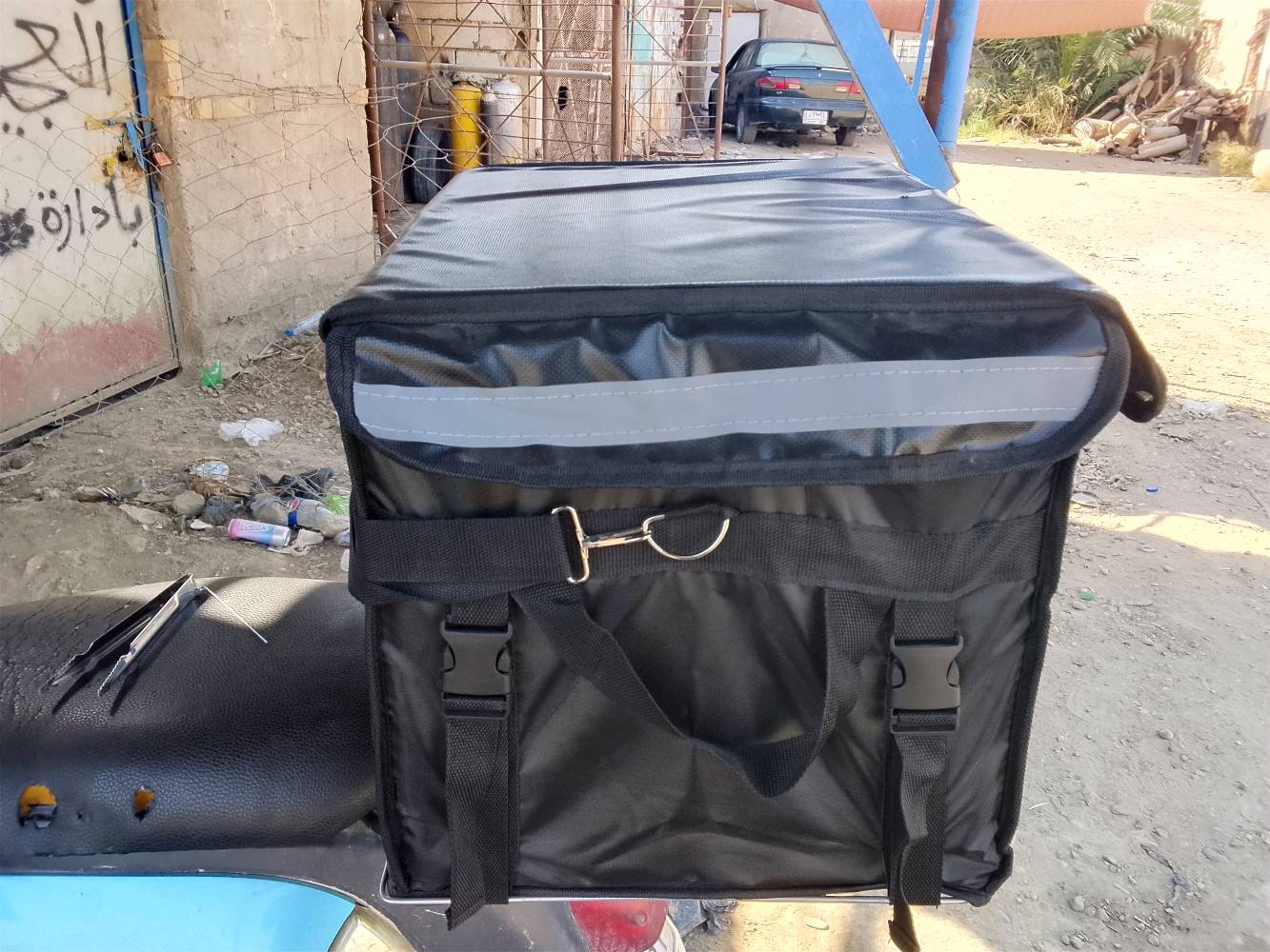 صندوك دلفري للبيع نضيف وجديد 
ب١٥ مكاني صويره ***********