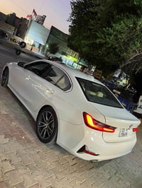 BMW 330i 2020 موديل  بدون ايرباك تو ويل ماشيه ٥٠ الف مايل جدا جديده  ف...
