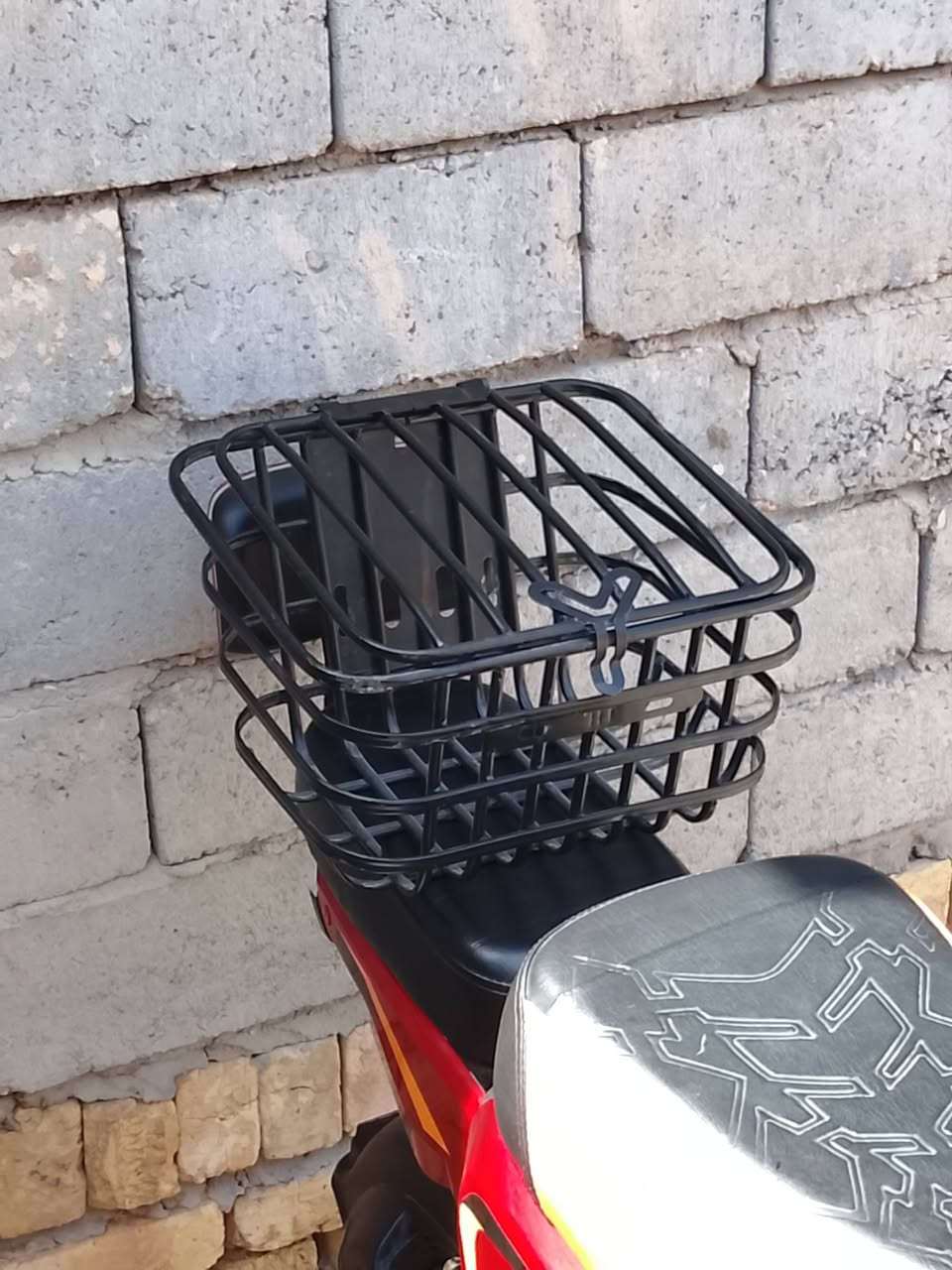 سلام عليكم درجة للبيع سعر مناسب جداً 💥💥 درجة نضيف مشتغله شهر واحد ونقط الواير مال الملف فقط والبريك الوره تفلش السعر:٥٠٠وبي مجال قليل كلش رقم الهاتف:*********** "بي واتساب"
