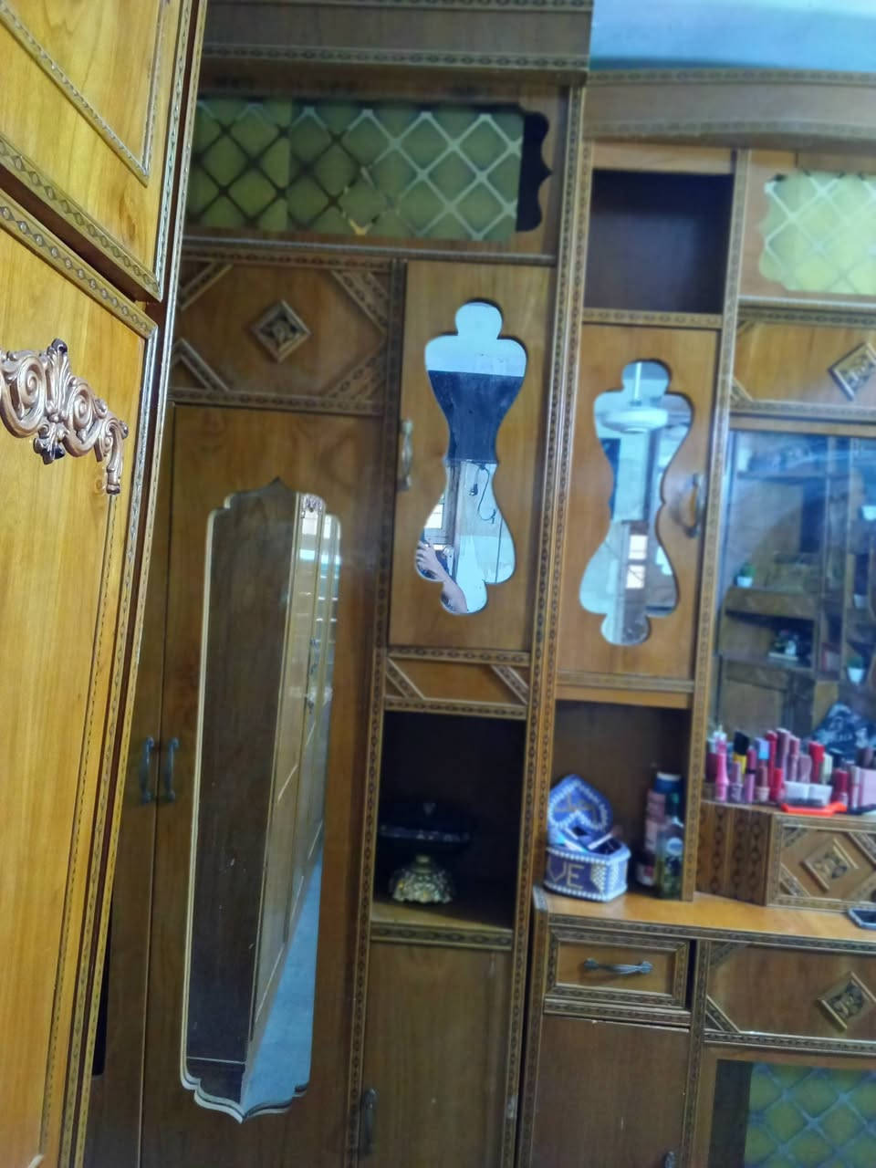 غرفه اخشاب • فول مواصفات • دوشك الجربايه