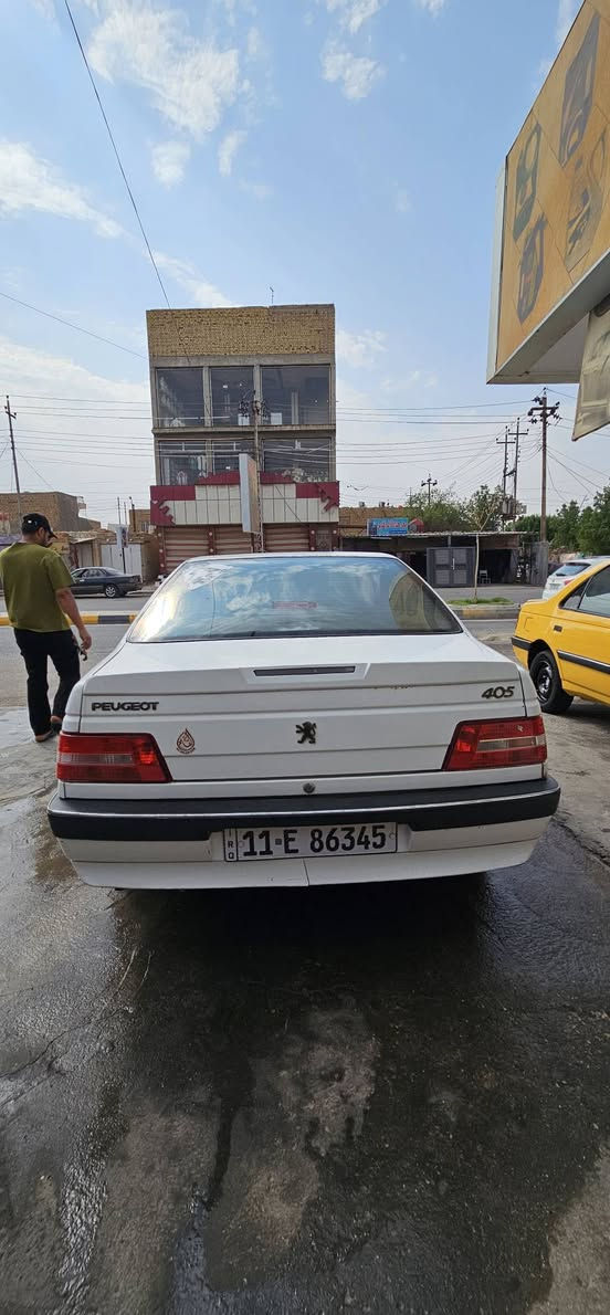 السلام عليكم اخوان بيجو لميس رقم بغداد موديل 13 بيها بارد يم بكلايت الوره السايق مصفره السياره #مكلف_بالنشر
رقم صاحب السياره ***********
