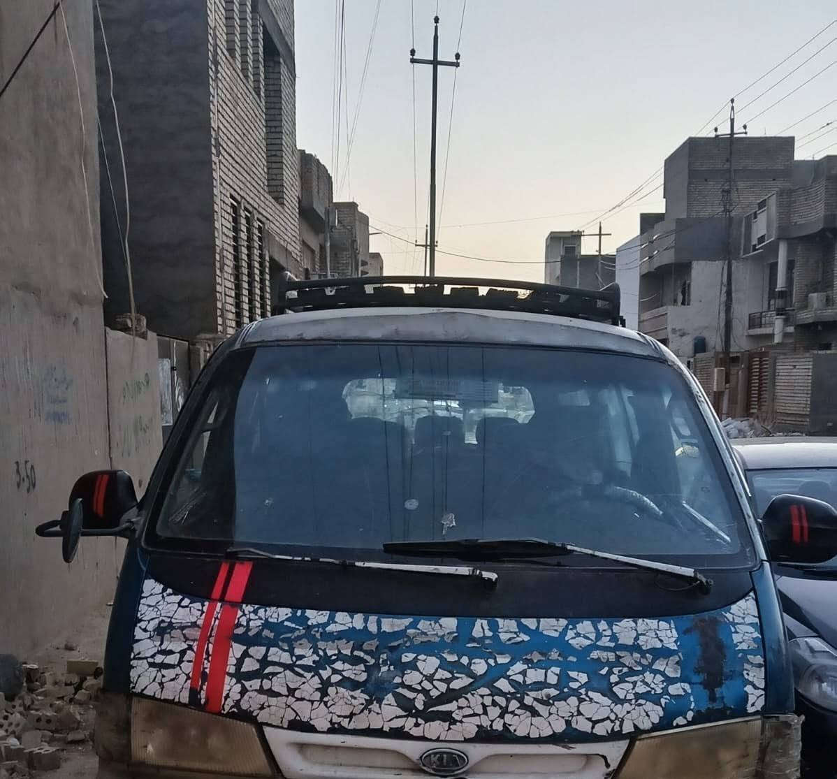 السلام عليكم ورحمة عندي كيا بريجو موديل 98 سنويه 27 بغداد الألماني محرك فرت يطق عليها غرامات مليون و150 الف،شاصي بلادي  محرك عموشه 2700 كور 3000 دواخل نضيفه كرهربائيات شغال/ه السعر 24 وبيها مجال،، ميعجبك اعبر المنشور.. عنواني بغداد الكرخ حي الفرات قرب شارع المطار *********** خاص ماعندي

