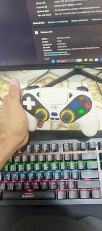 كرت شاشة • RX9060xt • استعمال شهر