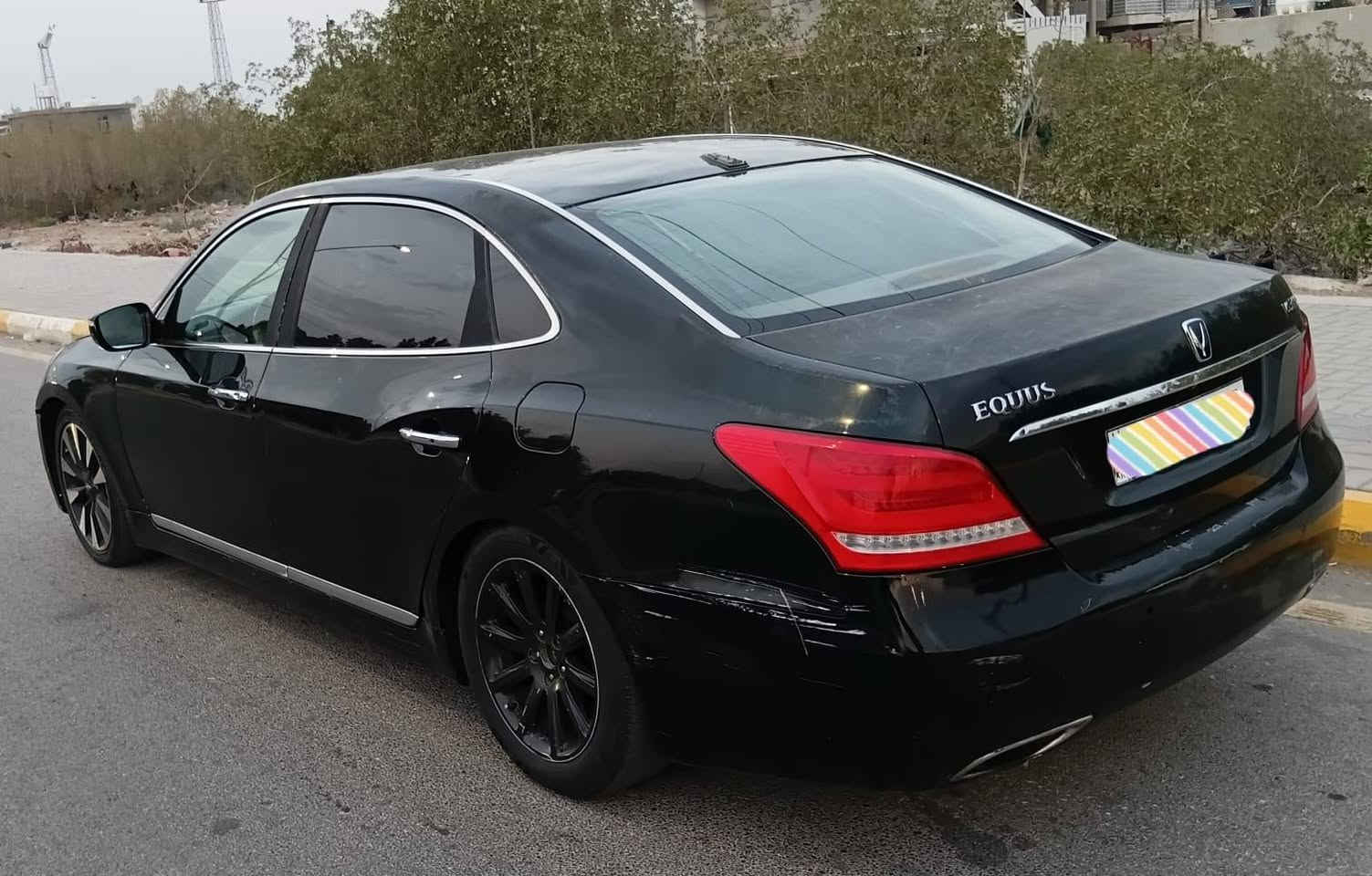 سيارة ادوات 
جنسيس اكيوس موديل 2013 محرك 6 سلندر 3800 
بيها كصتين 
مكان السيارة في الكوت 
***********

