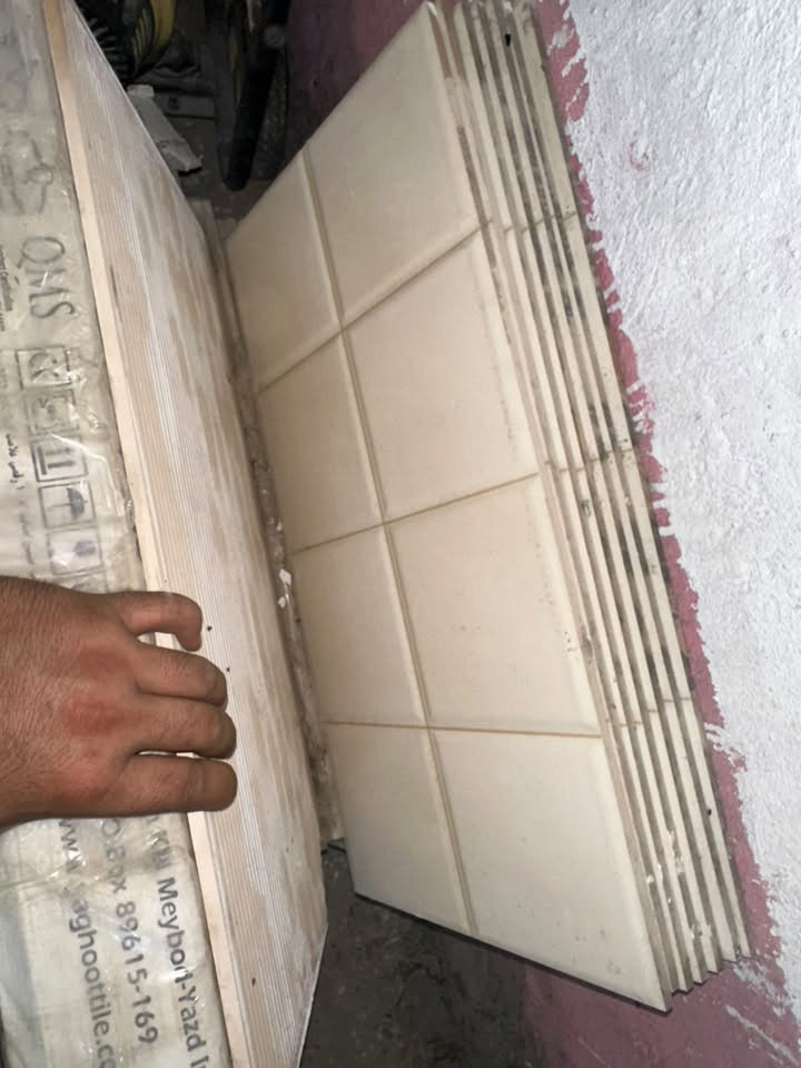 سراميك جداري. 27 كارتون جديد  للبيع سعر مناسب الشراي بخدمته مكاني البصره. 

***********
