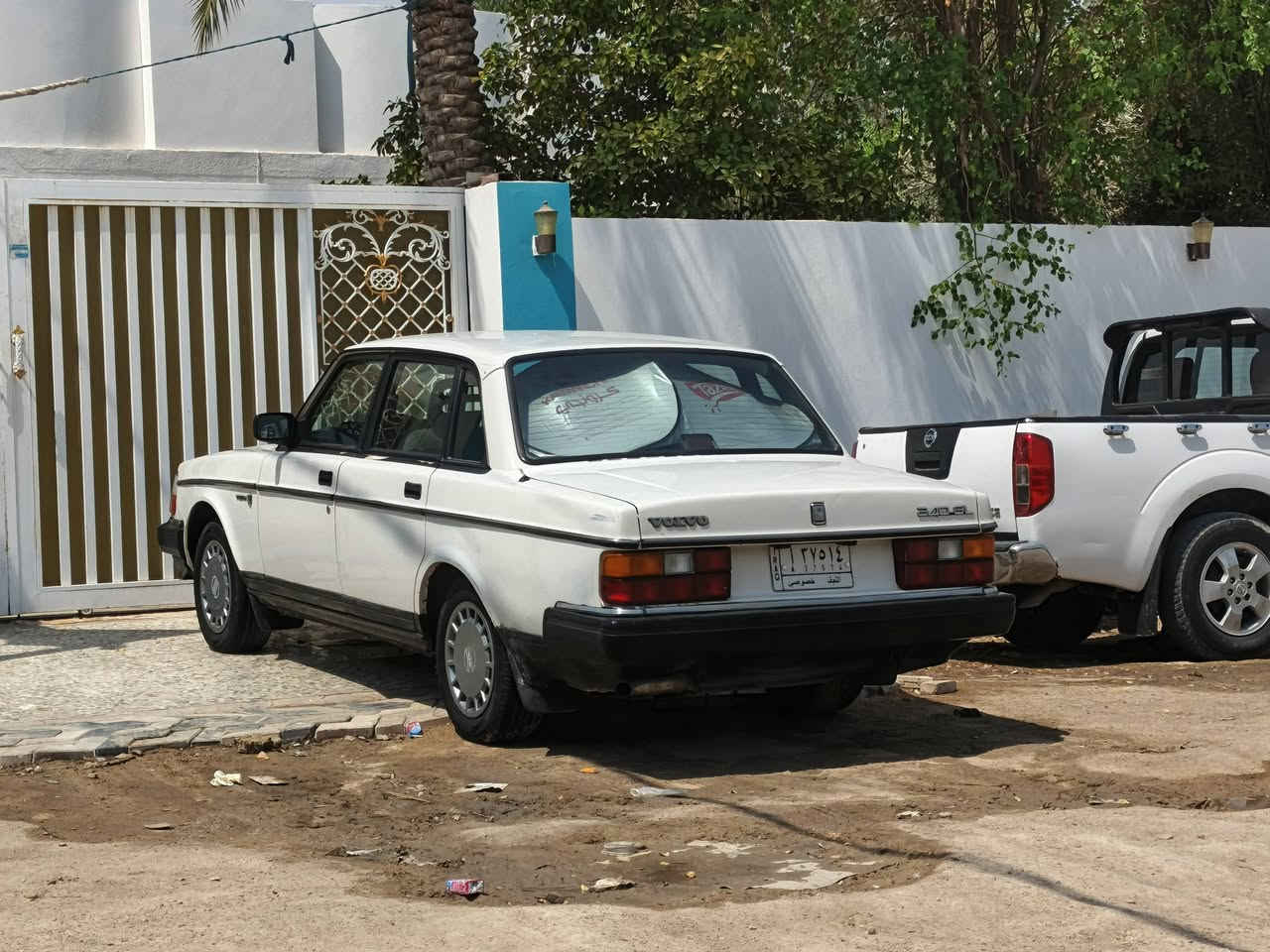 سلام عليكم فالفو البيع مديل 93 حجم 240كير اوتو مكينه بخاخ مكفولات تبريد ثلج سياره بلاديه بدون حادث وبدون صبغ شواصي بلاديه سنتر لوك تقفيل شغال تخم تاير جديد غرفه 
بلاديه سياره مملعوب بيه كوله وضع البلادي 
مكانه نجف كوفه استفسار اتصال ***********
السعر ٦٠ورقه بيه مجال
