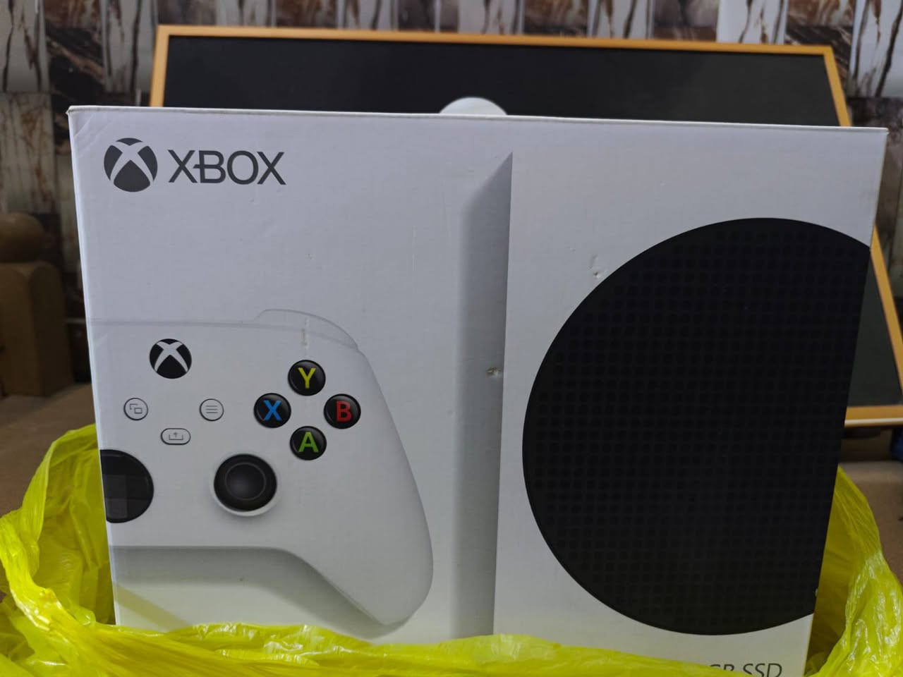 XBOX SERIES S 2023 مستعمل
اكسبوكس سيريس اس اصدار 2023 مستعمل مشتغل اقل من 25 مرة نظافة 100% مع كارتونته 
سعرة 400 الف دينار عراقي
 
لايوجد توصيل فقط في قضاء الشطرة 

للتواصل على واتساب:***********
او معرف واتساب @Hx67
