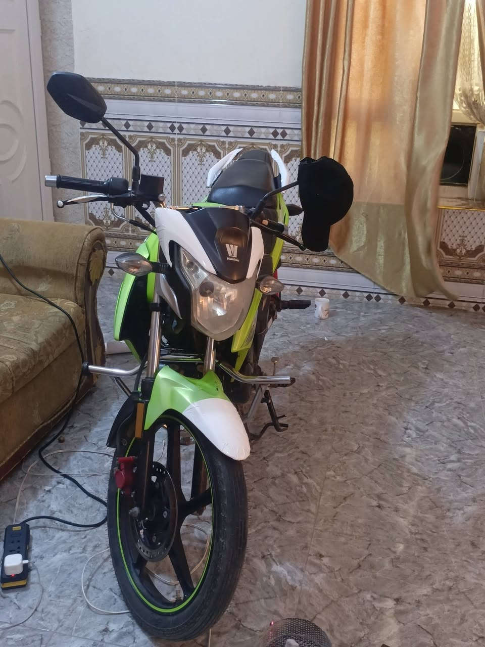مسجل السعر 14ونص وبي مجال الاتصال على الرقم ***********. وتساب لحد يراسل مازنجر لان ما مثبته
