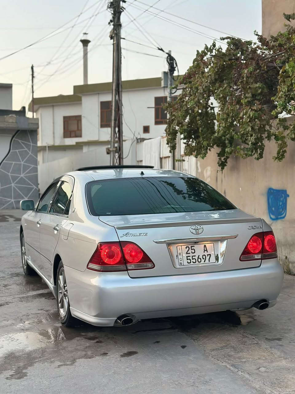 سلام عليكم للبيع شاهينه قرار ١٠٢ موديل ٢٠٠٥
٣دكم سياره كفاله عامه يابان وعراق 
رقم كركوك باسمي 
كير مكينه بشرط بدون عيب 
تبريد بشرط 
عنوان كركوك 
سياره سلايد شاصي ٨٠
سعر ١٤٠ بيها مجال بسيط 
***********

