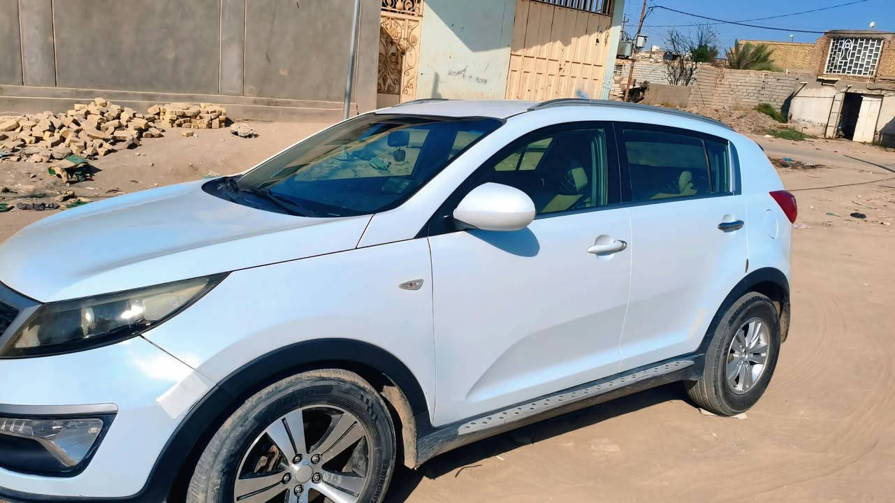 كيا سبورتج 14 خليجي بااسمي مكفوله ماعدئ بارد قليل بدون صبغ السعر 150 وبيه مجال الاتصال ***********
