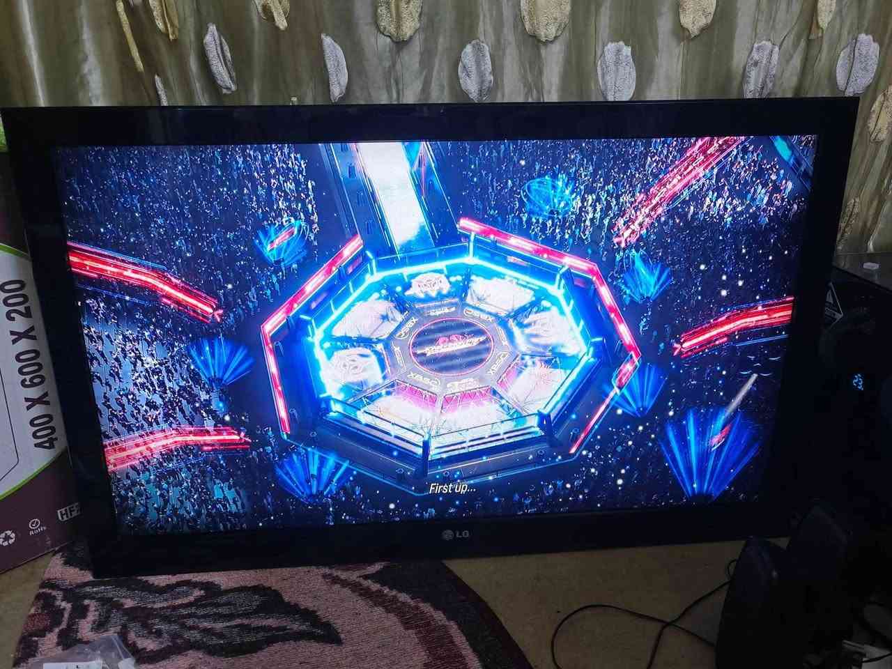 شاشة إل جي • ٤٣ بوصة • ٧٥ هيرتز