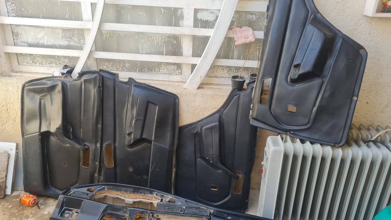 دشبول وبطاين يدة كير ودركه مارسدس ١٩٠ للبيع ٢٠٠ الف كربلاء ***********
