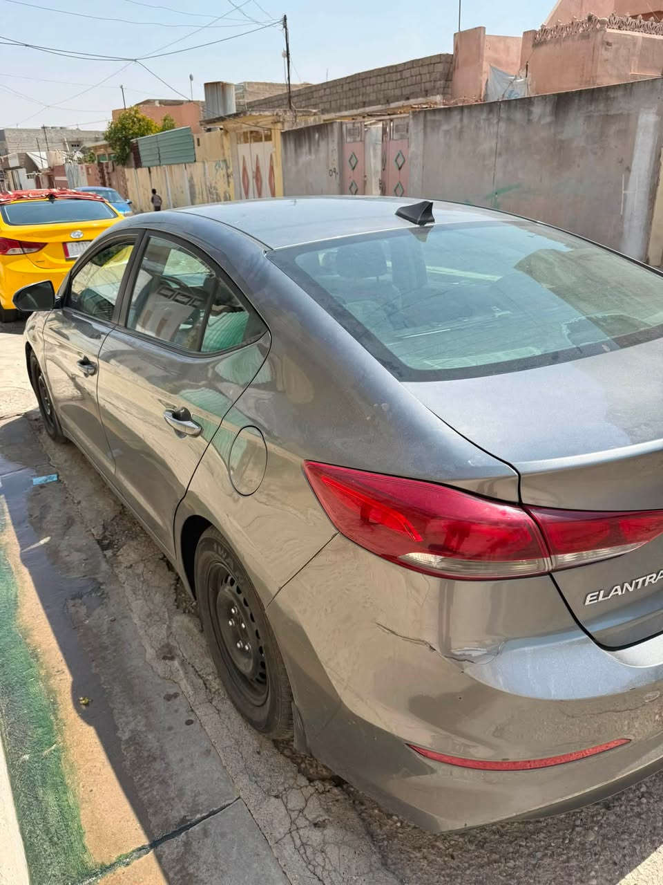 النترا ١٨ سياره داخله آكلين
بدون قطرت صبغ كير محرك مكفول 
ماشيه ٧٩ 
شاشه ابلادي 
رادار جانبي 
سعر ١٢٠ بيه مجال 
رقم ***********
