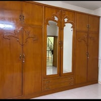 غرفة نوم • شغل درجة اولى • ٦ بيبان