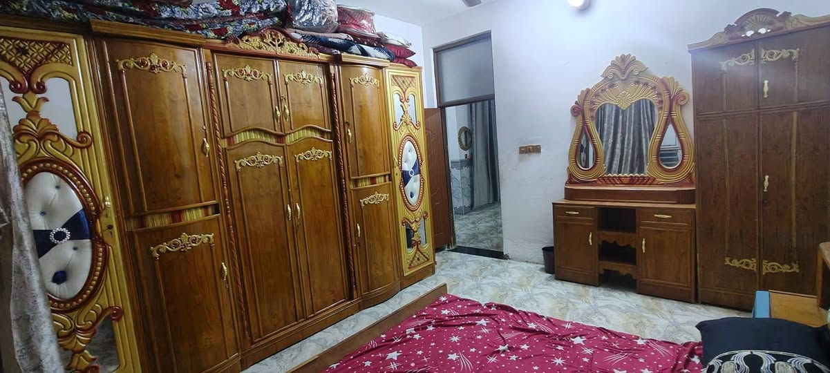 غرفة جديده نجاره مستخدمه 4 أشهر السعر 500 المحاويل ***********
