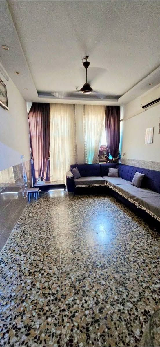 بيت زراعي ١٠٠ متر للبيع طابق واحد 
بغداد الراشدية منطقه الانتصار مقابيل مستشفى حماد شهاب قبل مرور الحسينيه قرب المستوصف 
خدمات متكامله ماء مجاري تبليط كهرباء مركز صحي مدارس حكوميه واهليه كل الخدمات متوفره 
معروض حصرا لدى مكتب الموسوي للعقار
 للإستفسار الاتصال على الرقم الموجود 
او زيارة المكتب
 ابو فاطمه الموسوي  ***********
