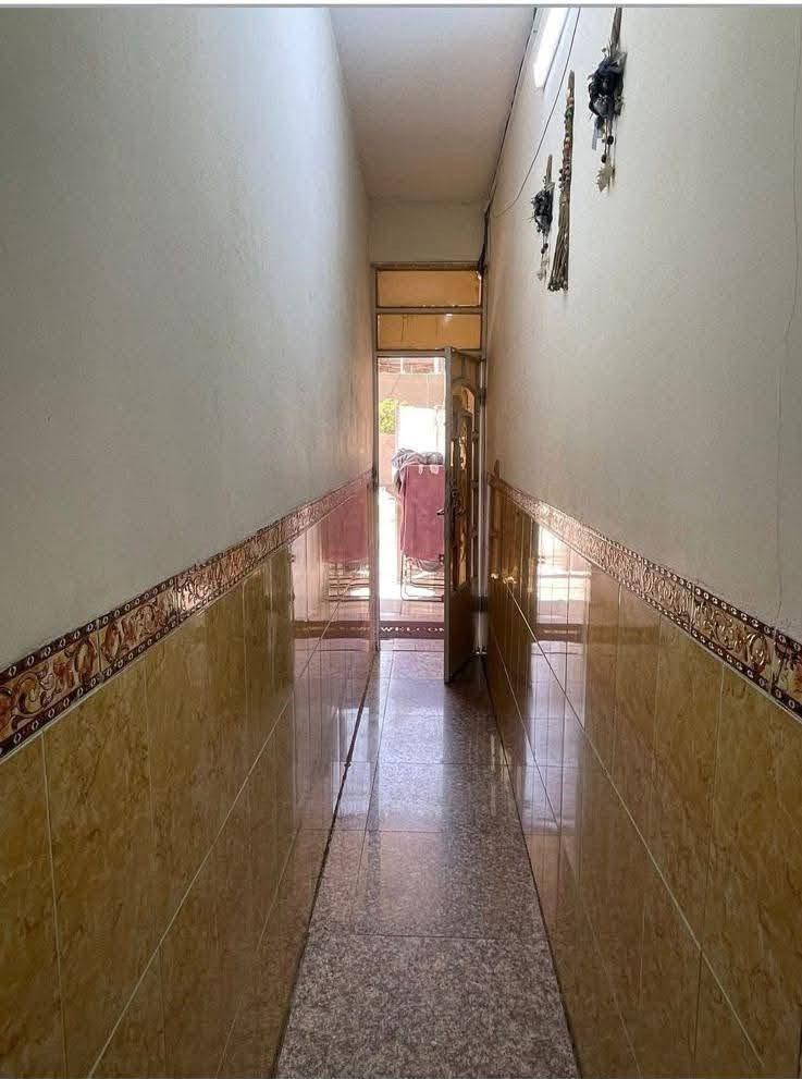 بيت للبيع مساحه 80متر واجهه 4نزال20 بناء 2017مدخلين استقبال ومطبخ وغرفه نوم وخدمات وطابق لثاني غرفتين وخدمات حي اور خلف سوك الصبات بضهره ثالث فرع عرض الفرع 12متر رقم صاحب الدار ***********يتواجد وتساب
