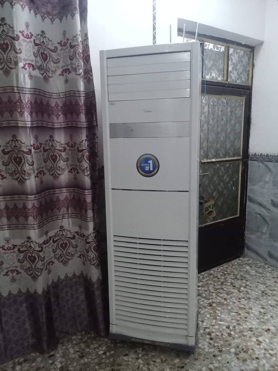 سلام عليكم سبلت مكفول كفاله عامه شرط البروده الحجم طنين ونص المكان مهناويه ***********
