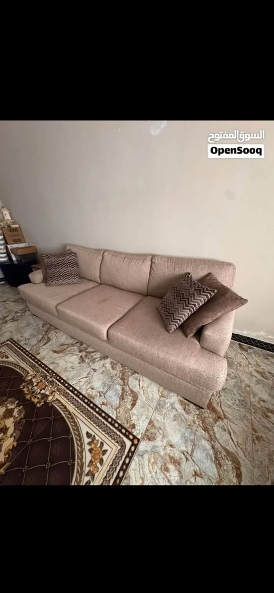 السلام عليكم
تخم تركي 8 نفر بي زلوغ موضحه بالصور بدون اي كسر سعر 300 بي مجال بسيط مكاني شارع الوفود ***********
